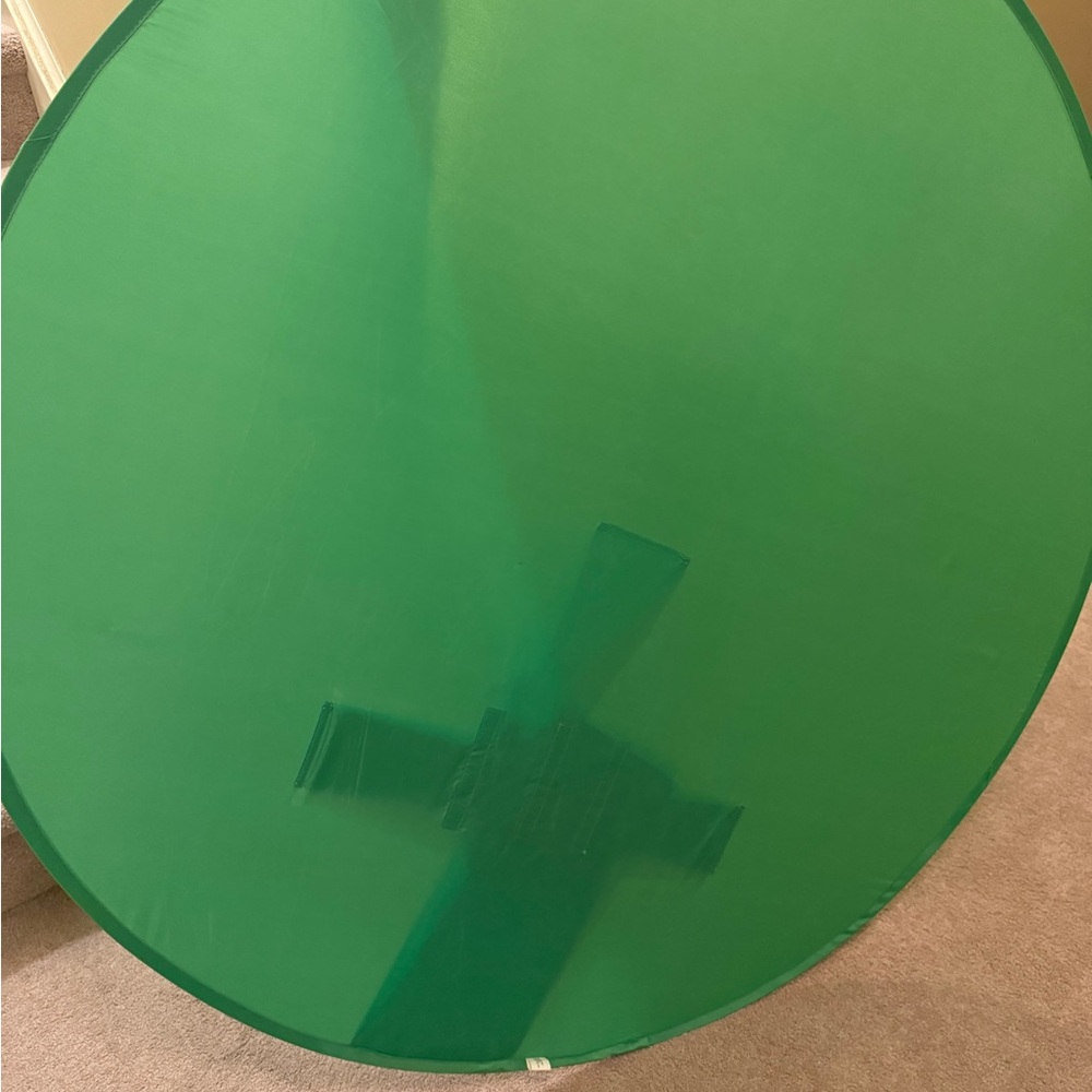 Green Collapsible Backdrop